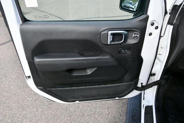 Photo of 2020 Bright White Clearcoat Jeep Wrangler Unlimited
