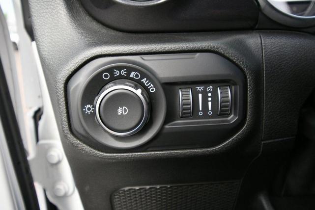 Photo of 2020 Bright White Clearcoat Jeep Wrangler Unlimited