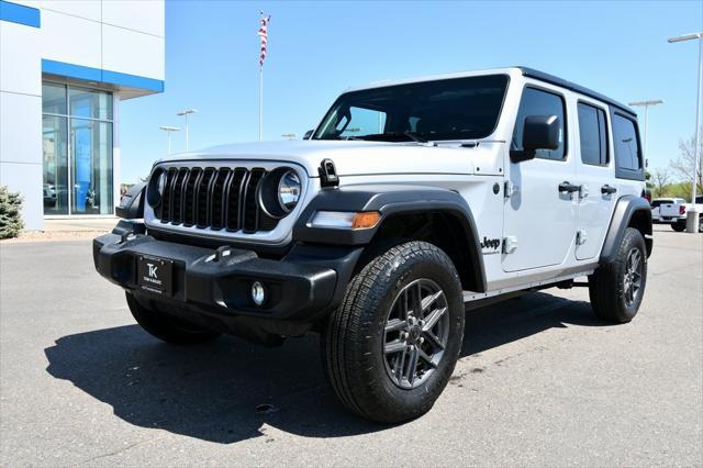 Photo of 2024 Silver Zynith Clearcoat Jeep Wrangler