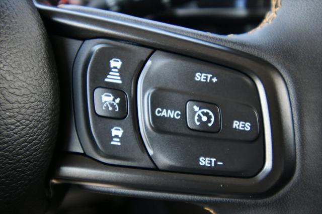 Photo of 2024 Silver Zynith Clearcoat Jeep Wrangler