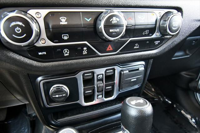Photo of 2024 Silver Zynith Clearcoat Jeep Wrangler