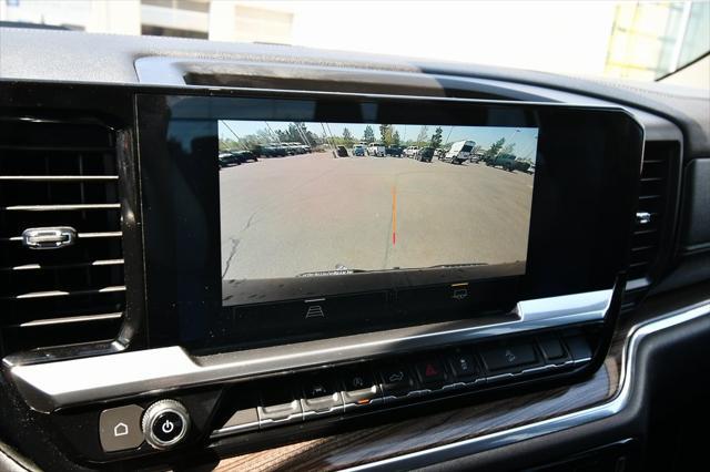 Photo of 2022 Black Chevrolet Silverado 1500
