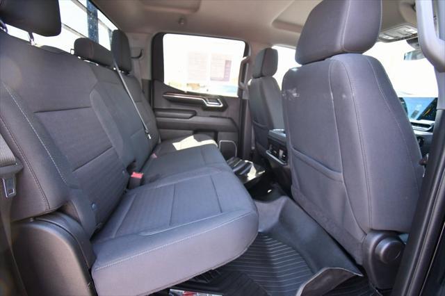 Photo of 2022 Black Chevrolet Silverado 1500