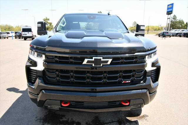 Photo of 2022 Black Chevrolet Silverado 1500