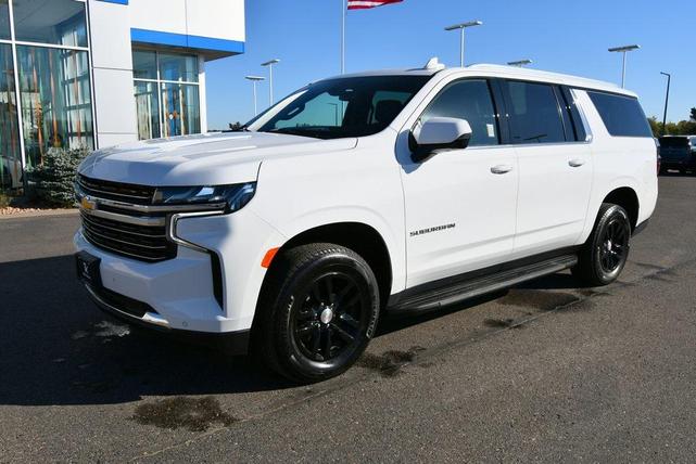 Photo of 2022 Summit White Chevrolet Suburban