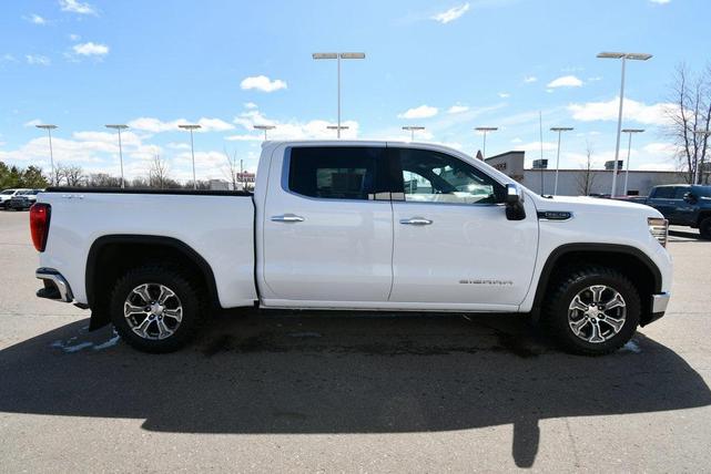 Photo of 2023 Summit White GMC Sierra 1500