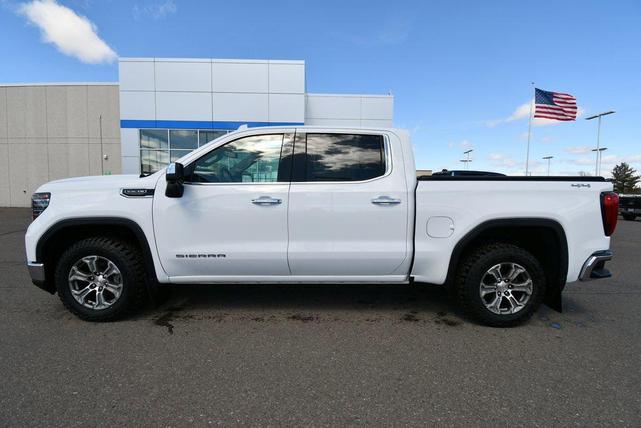 Photo of 2023 Summit White GMC Sierra 1500