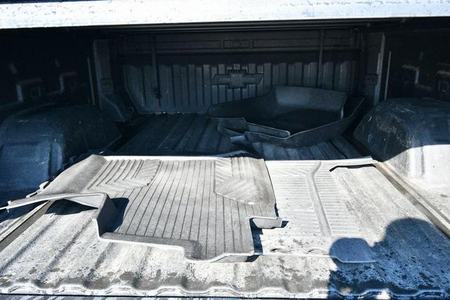 Photo of 2021 Black Chevrolet Silverado 1500