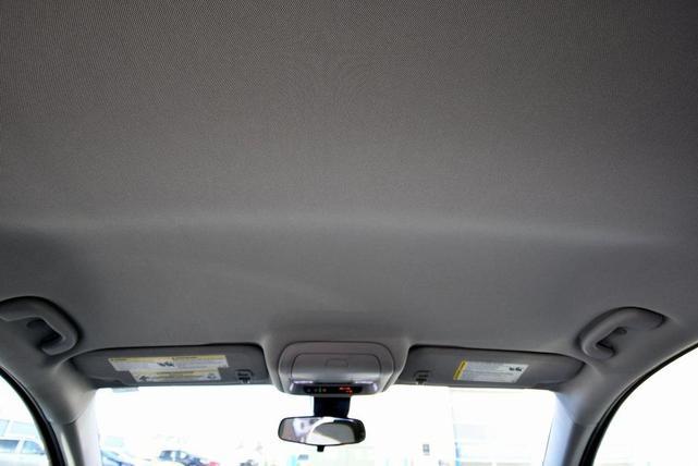 Photo of 2022 Silver Ice Metallic Chevrolet Equinox