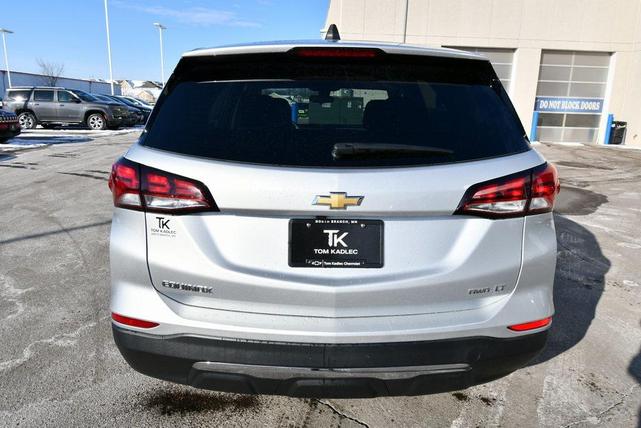 Photo of 2022 Silver Ice Metallic Chevrolet Equinox