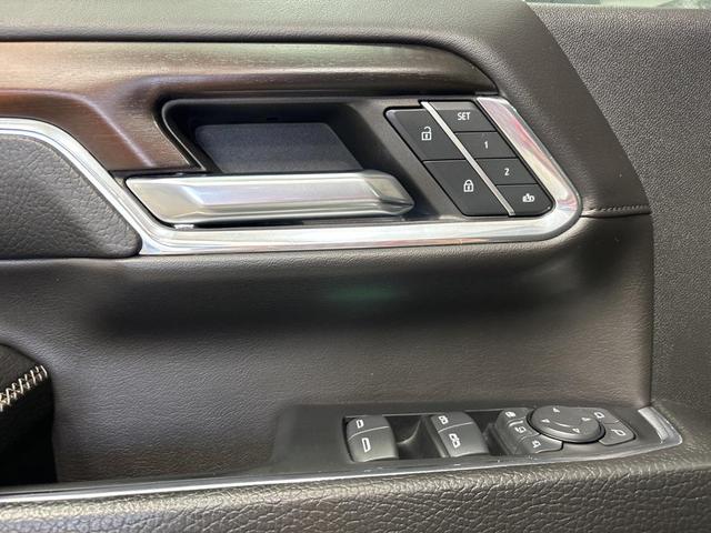 Photo of 2024 Onyx Black GMC Sierra 2500