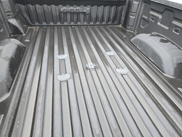Photo of 2024 Summit White GMC Sierra 2500
