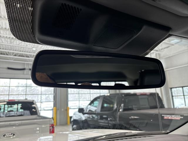 Photo of 2024 Oxford White Ford F-250