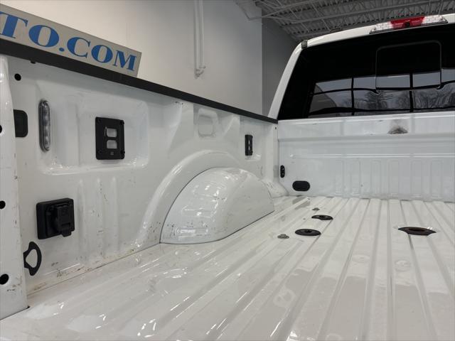 Photo of 2024 Oxford White Ford F-250