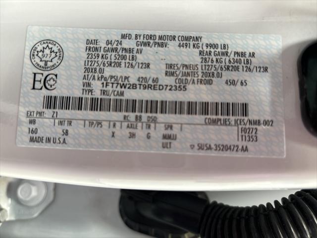 Photo of 2024 Oxford White Ford F-250