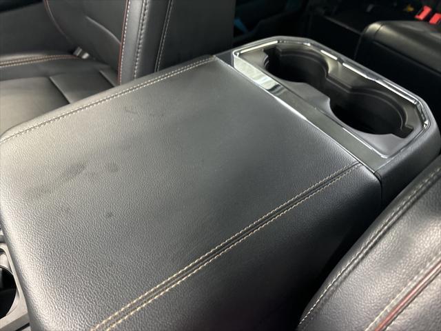 Photo of 2024 Oxford White Ford F-250