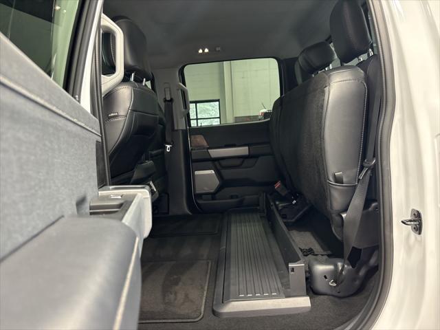 Photo of 2024 Oxford White Ford F-250