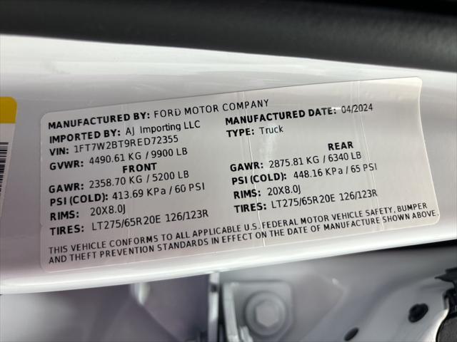 Photo of 2024 Oxford White Ford F-250