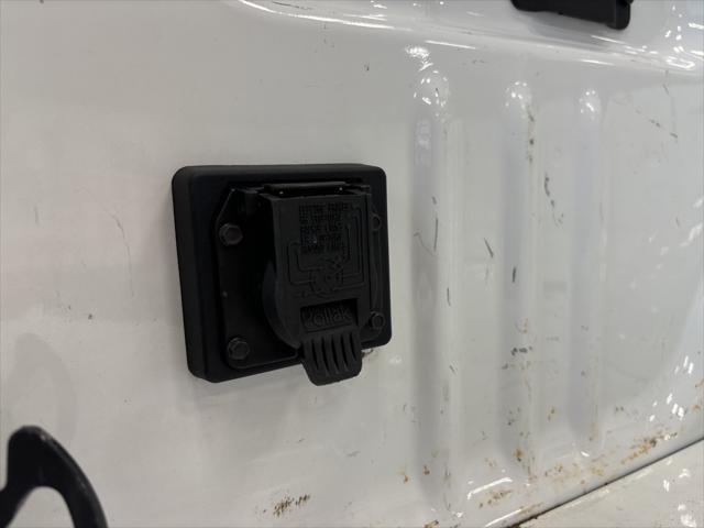 Photo of 2024 Oxford White Ford F-250