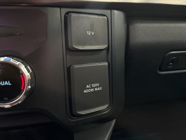 Photo of 2024 Oxford White Ford F-250