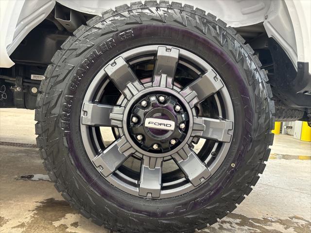 Photo of 2024 Oxford White Ford F-250