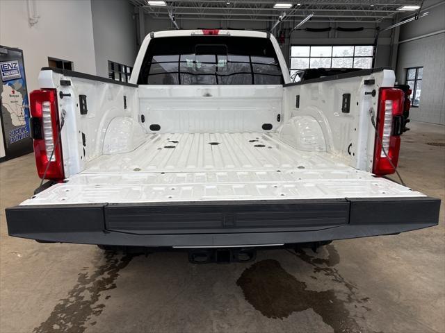 Photo of 2024 Oxford White Ford F-250