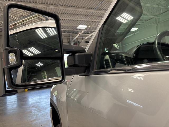 Photo of 2018 Quicksilver Metallic GMC Sierra 3500
