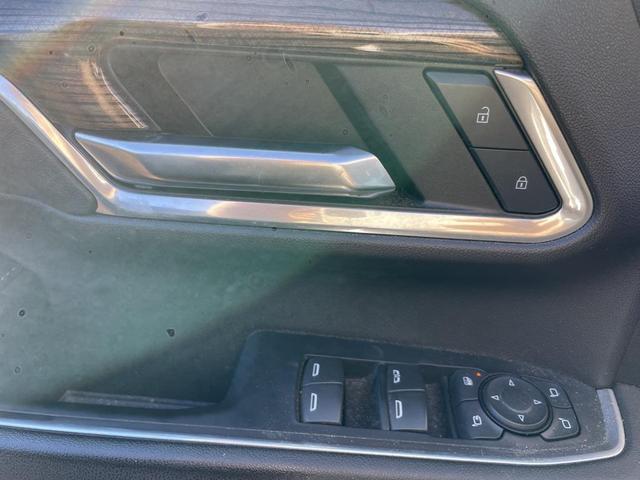 Photo of 2024 Summit White Chevrolet Silverado 3500