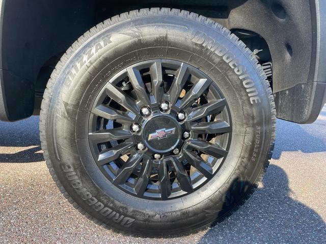 Photo of 2024 Summit White Chevrolet Silverado 3500