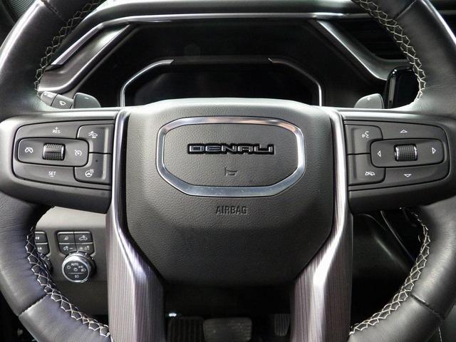 Photo of 2023 Onyx Black GMC Sierra 1500