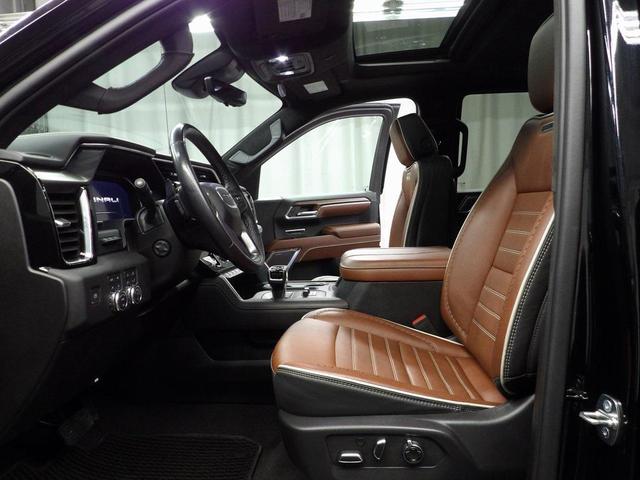 Photo of 2023 Onyx Black GMC Sierra 1500