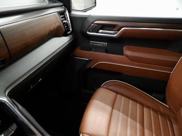 Photo of 2023 Onyx Black GMC Sierra 1500