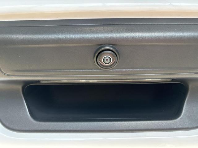 Photo of 2023 Bright White Clearcoat RAM 1500