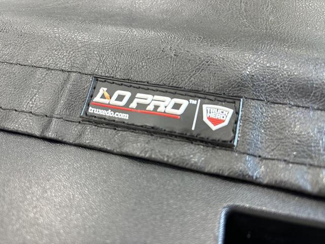 Photo of 2023 Bright White Clearcoat RAM 1500