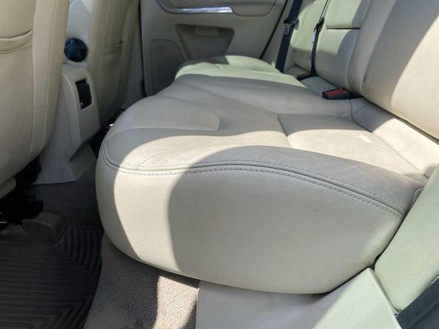 Photo of 2015 Savile Gray Metallic Volvo XC60
