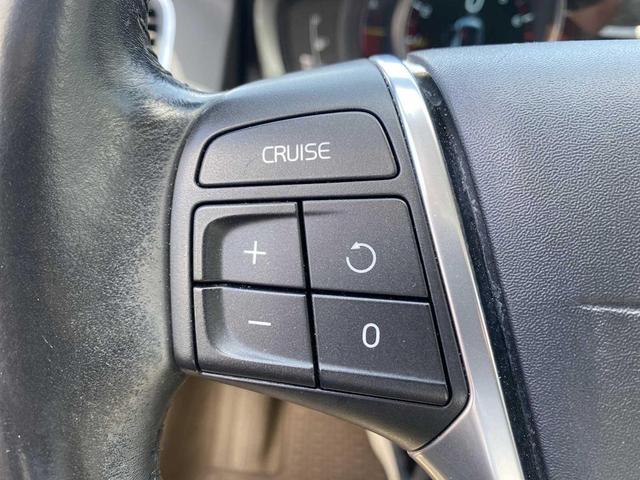 Photo of 2015 Savile Gray Metallic Volvo XC60