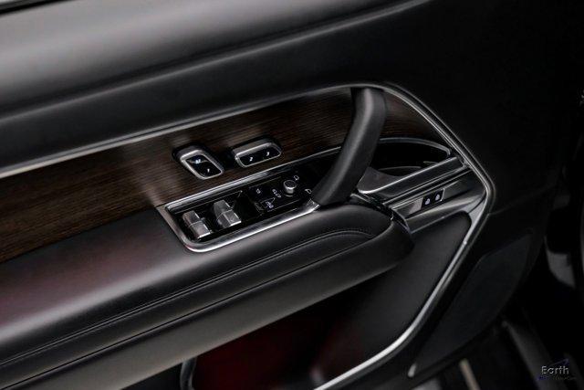 Photo of 2024 Santorini Black Metallic Land Rover Range Rover