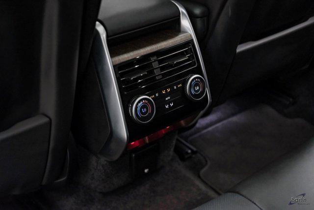 Photo of 2024 Santorini Black Metallic Land Rover Range Rover