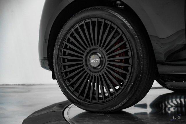 Photo of 2024 Santorini Black Metallic Land Rover Range Rover