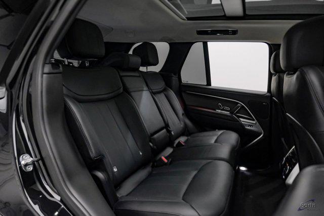 Photo of 2024 Santorini Black Metallic Land Rover Range Rover