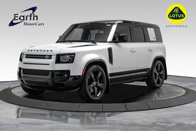Photo of 2023 Yulong White Metallic Land Rover Defender