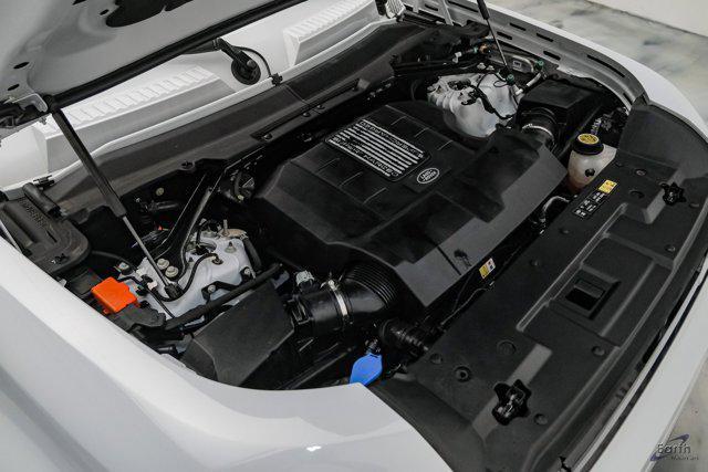 Photo of 2023 Yulong White Metallic Land Rover Defender