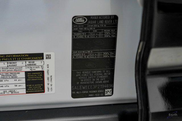 Photo of 2023 Yulong White Metallic Land Rover Defender