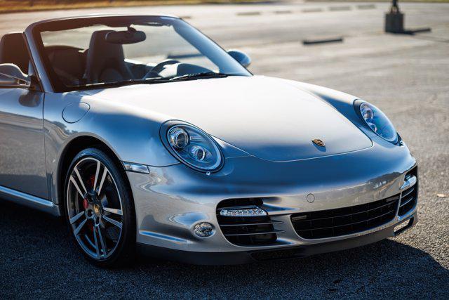 Photo of 2010 GT Silver Metallic Porsche 911