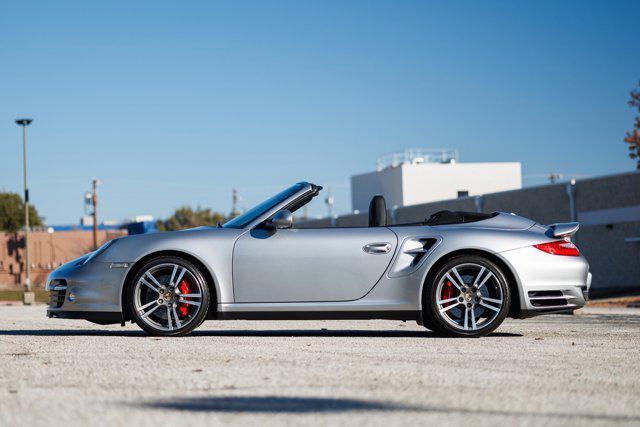 Photo of 2010 GT Silver Metallic Porsche 911