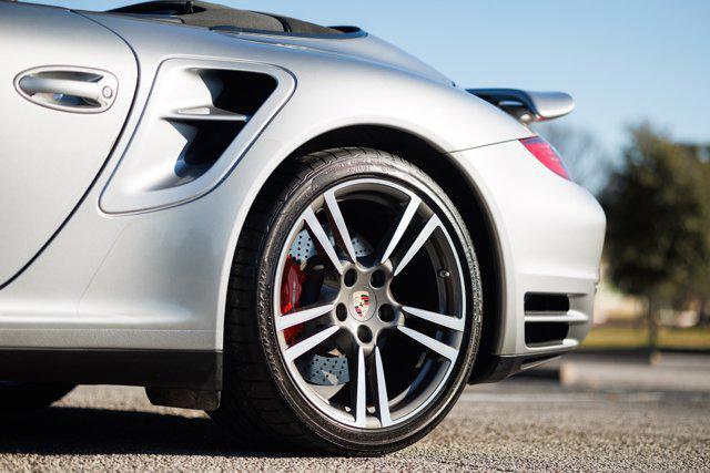 Photo of 2010 GT Silver Metallic Porsche 911