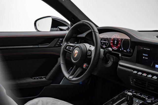 Photo of 2025 White Porsche 911
