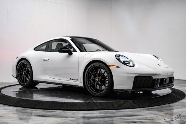 Photo of 2025 White Porsche 911