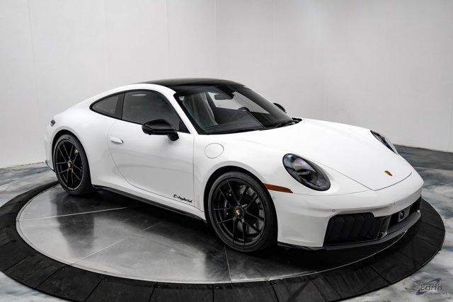 Photo of 2025 White Porsche 911