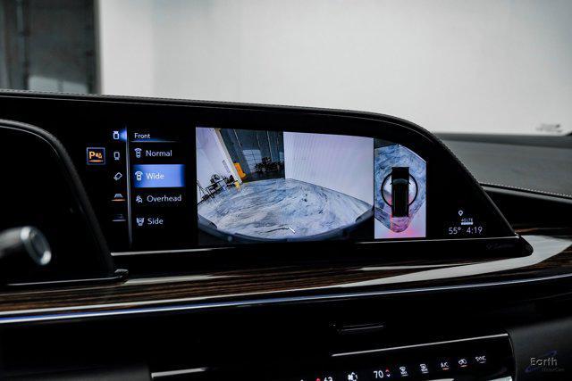Photo of 2024 Argent Silver Metallic Cadillac Escalade